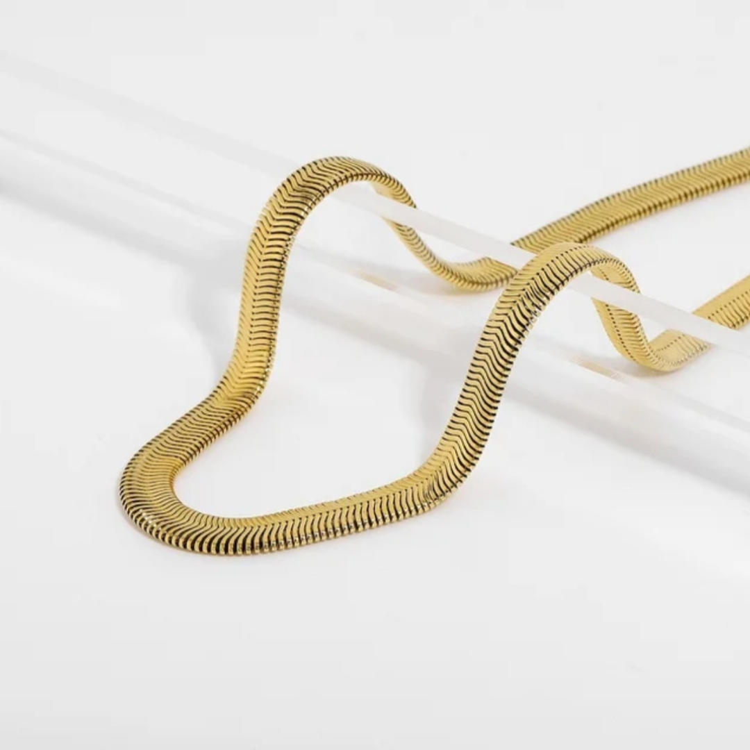 Glossy Python Chain