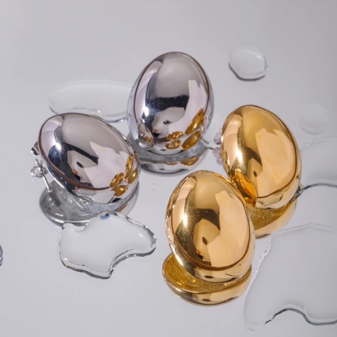 Bold Oval Hoops Gold