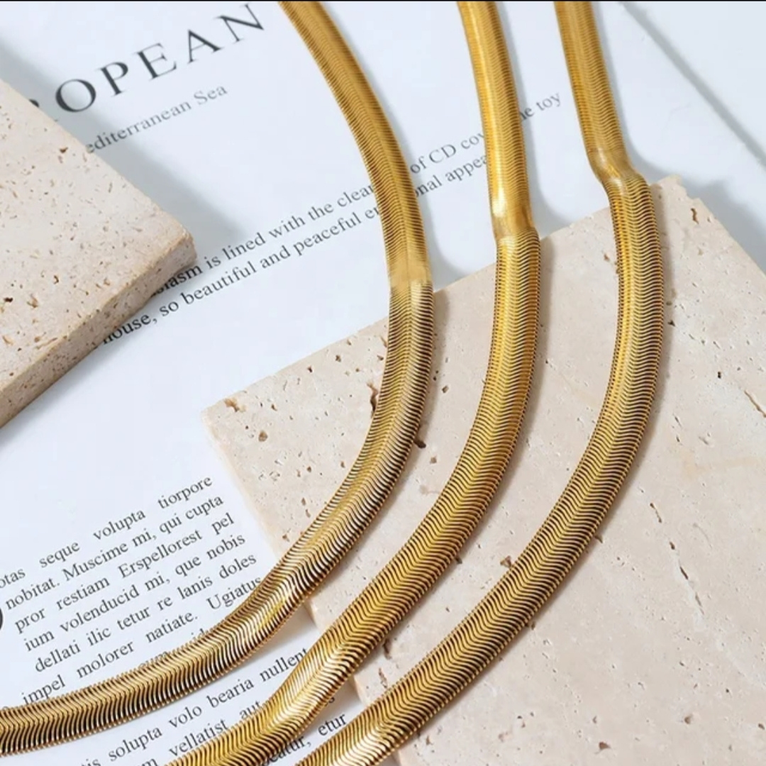 Glossy Python Chain