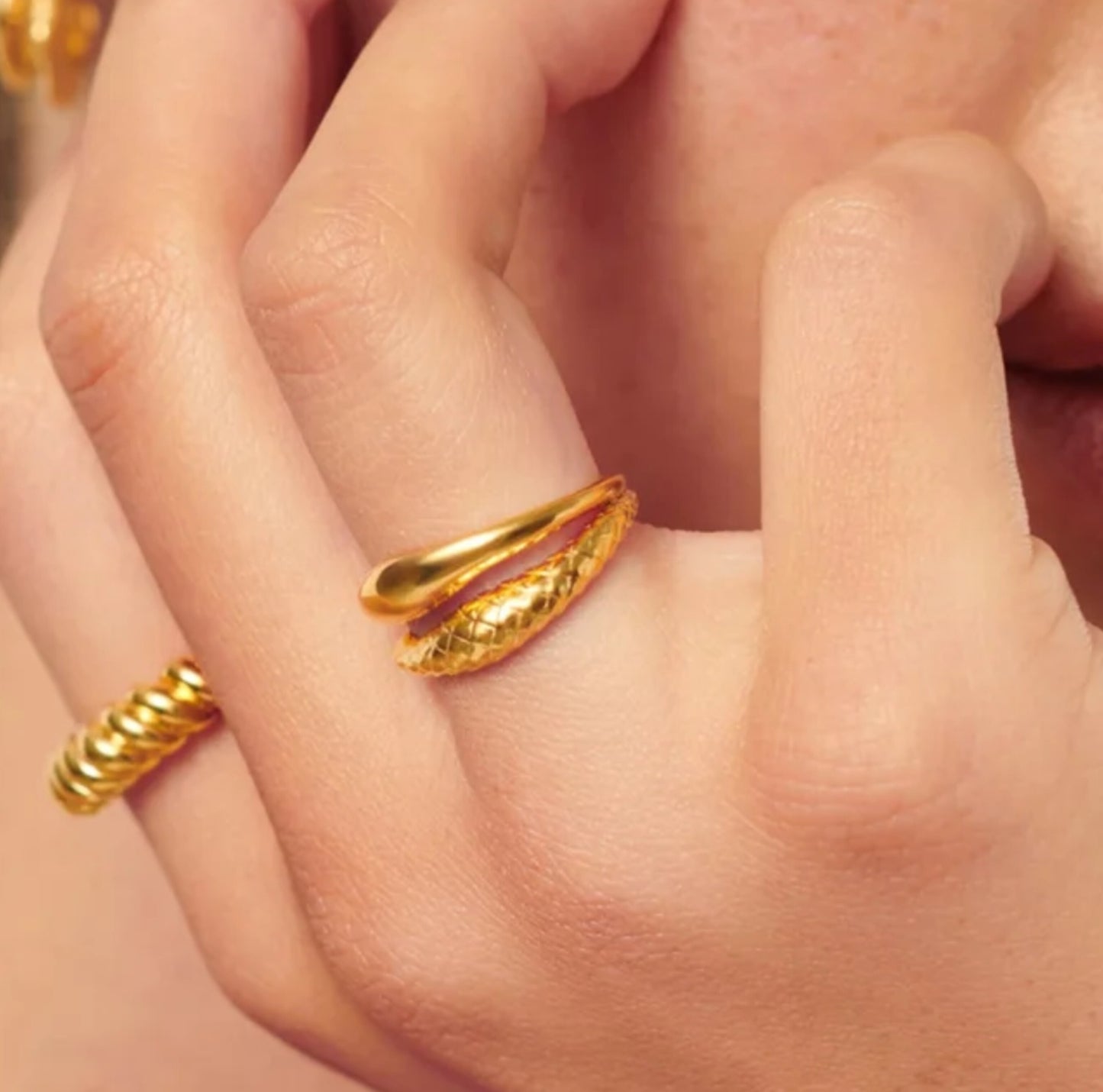 Two in one Ring