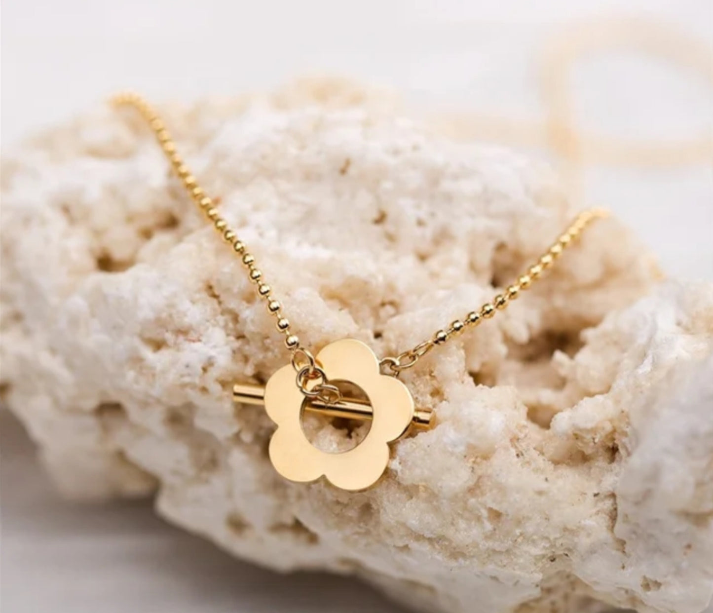 Blosslock Necklace