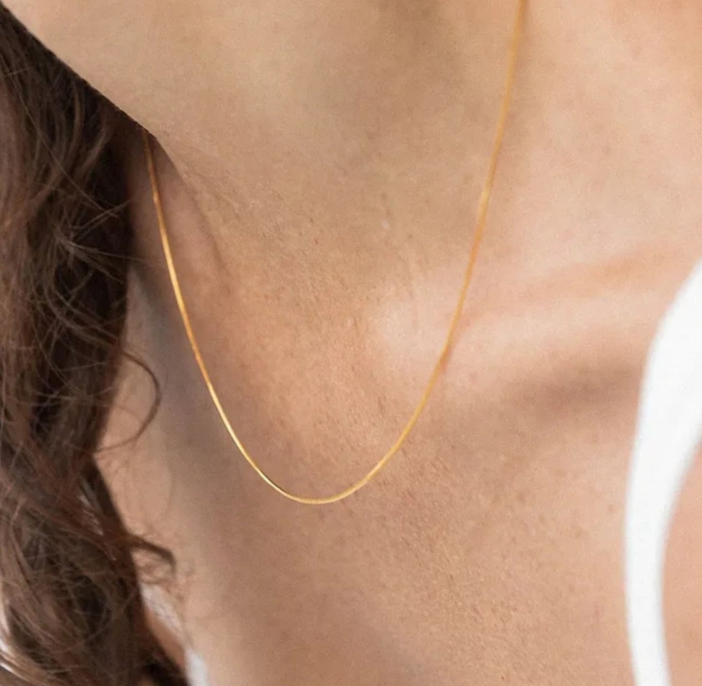 Glossy Twine Chain