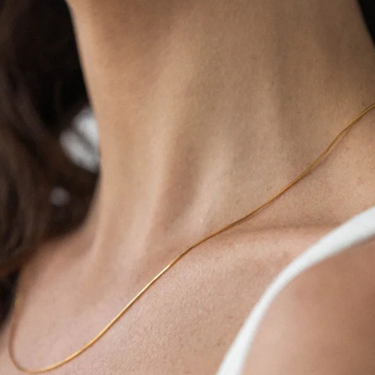 Glossy Twine Chain