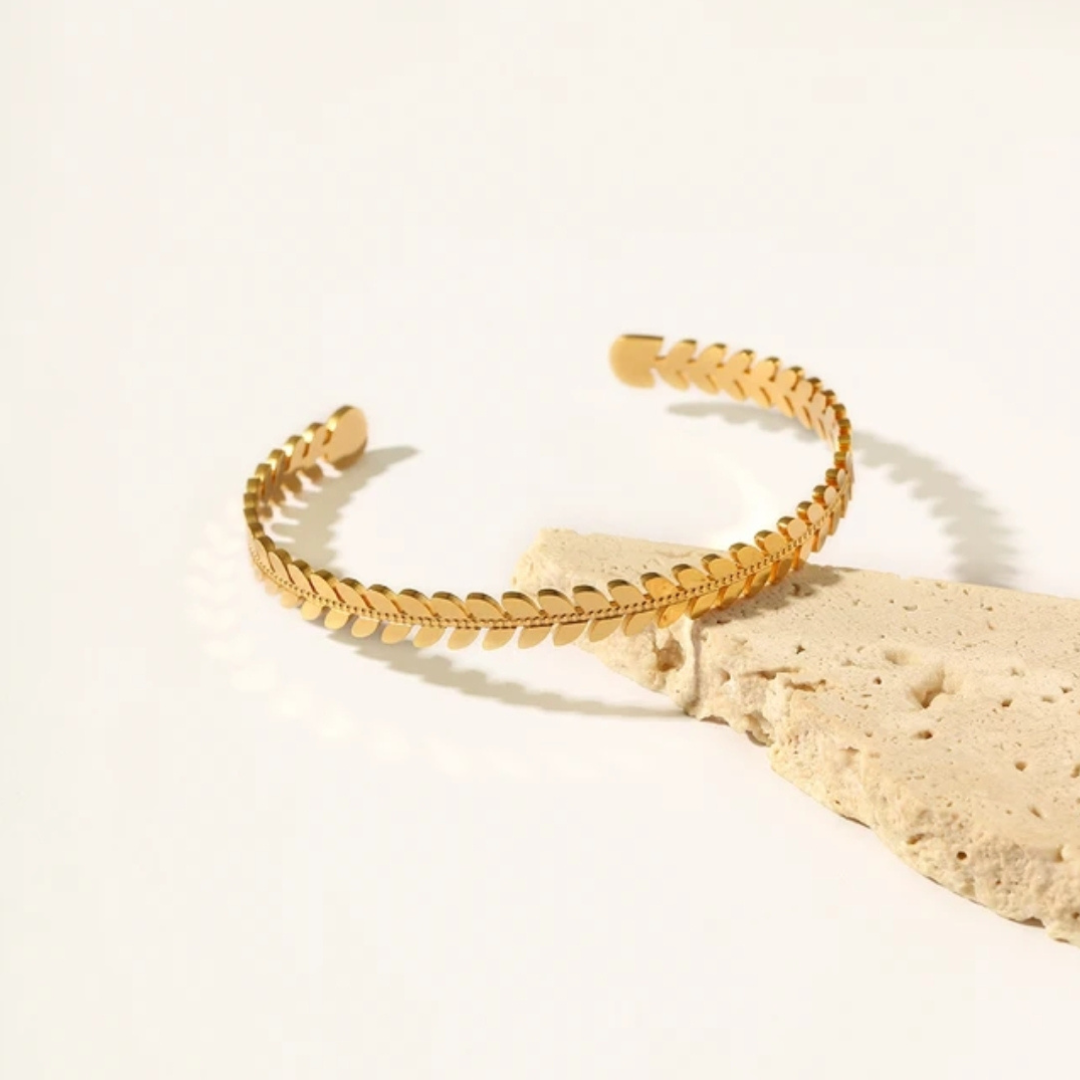 Leafy Cuff Bracelet ( Adjustable )