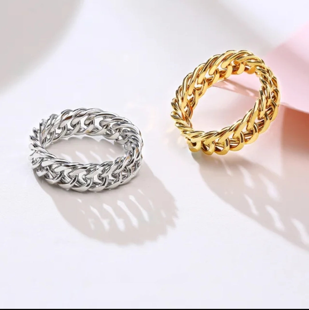Cuban Link Ring