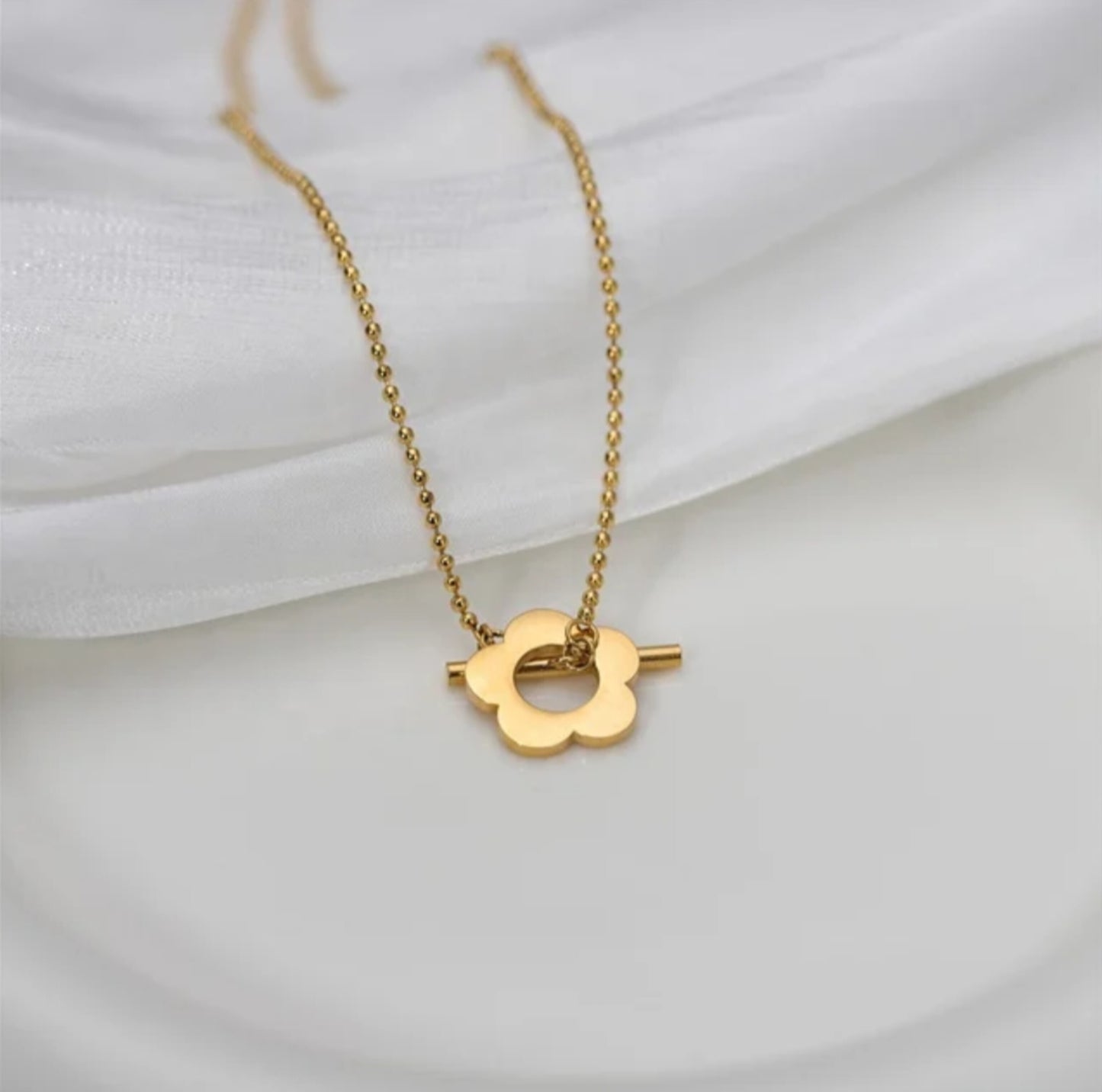 Blosslock Necklace